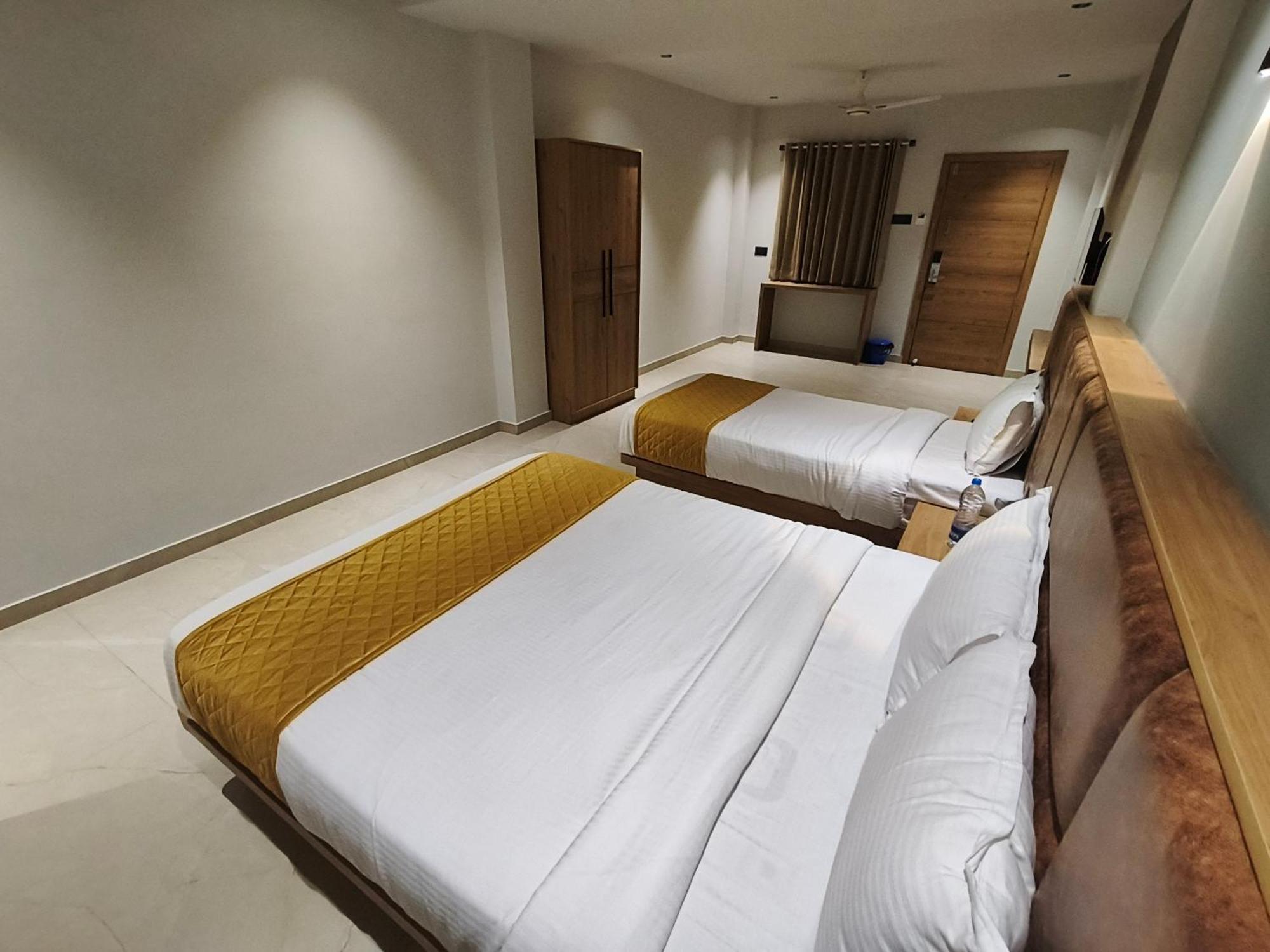Hotel Beverly Plaza Kozhikode Dış mekan fotoğraf