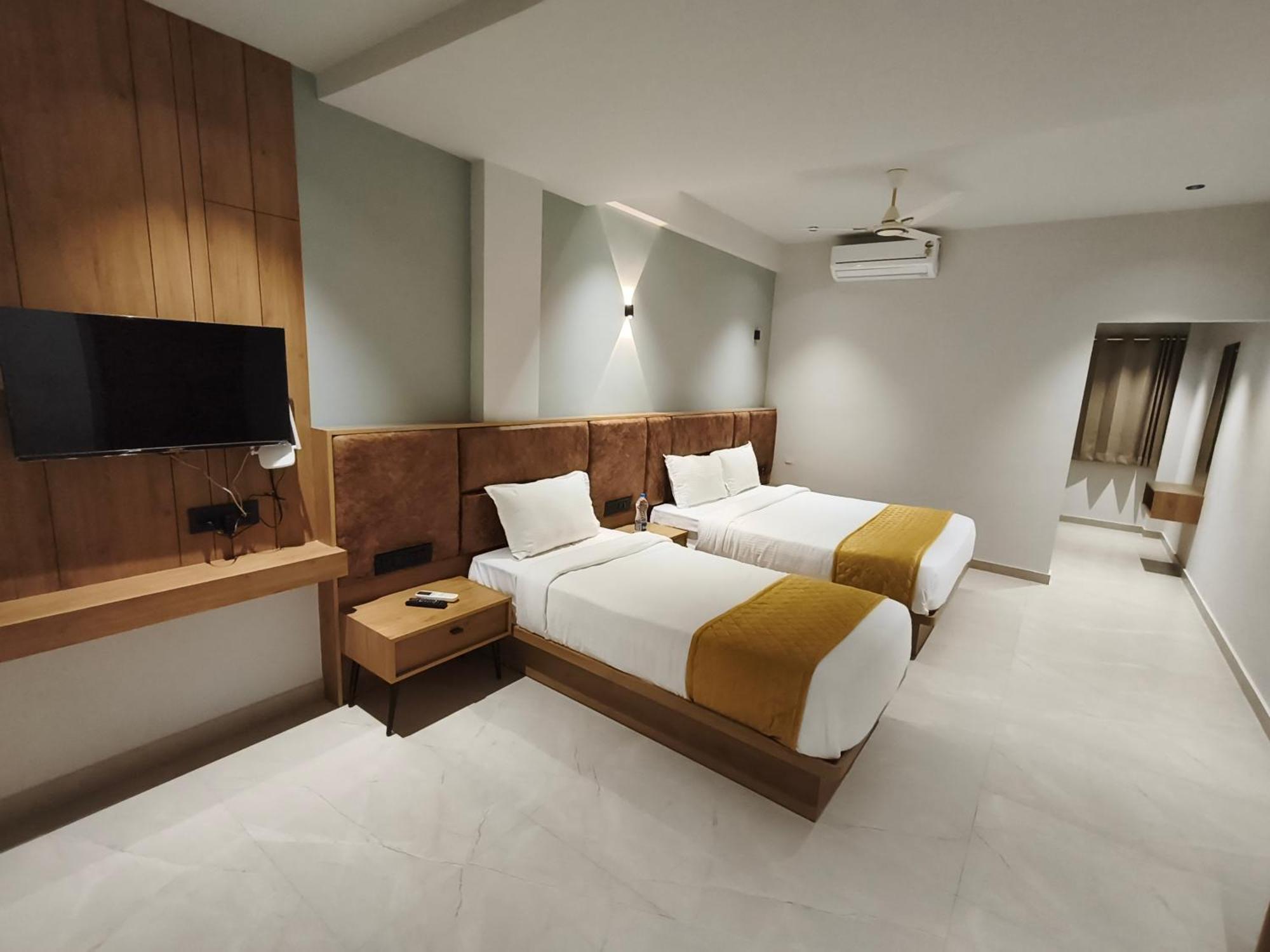 Hotel Beverly Plaza Kozhikode Dış mekan fotoğraf